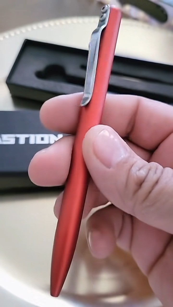 Instagram post with the caption: Warning: this pen is ridiculously fun to click. 🖊️🔥
Smooth wri...